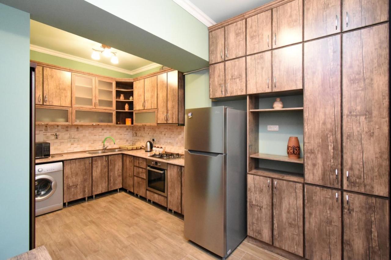 Yerevan Home Buitenkant foto
